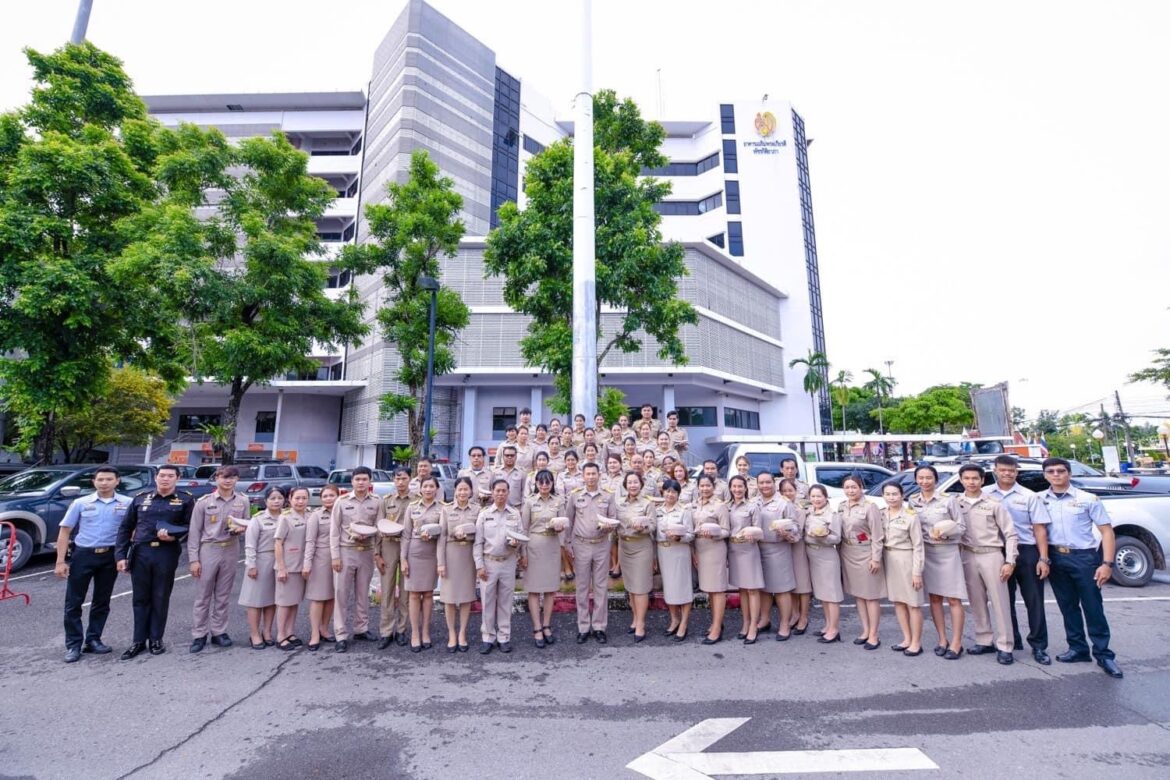 ร้องเพลงชาติไทย เนื่องในวันพระราชทานธงชาติไทย (Thai National Flag Day) ประจำปี2566 